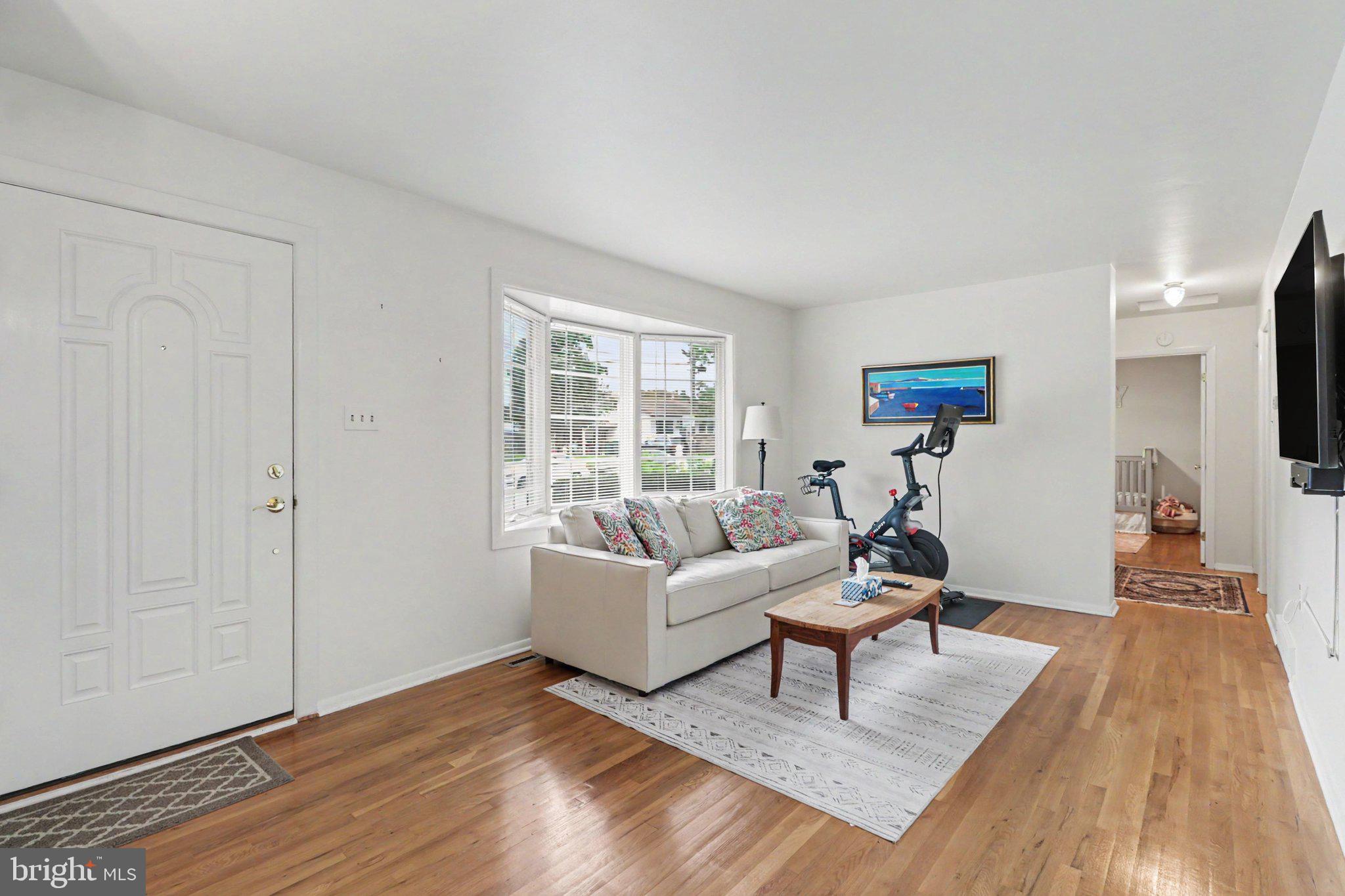 115 W CLEARVIEW DRIVE