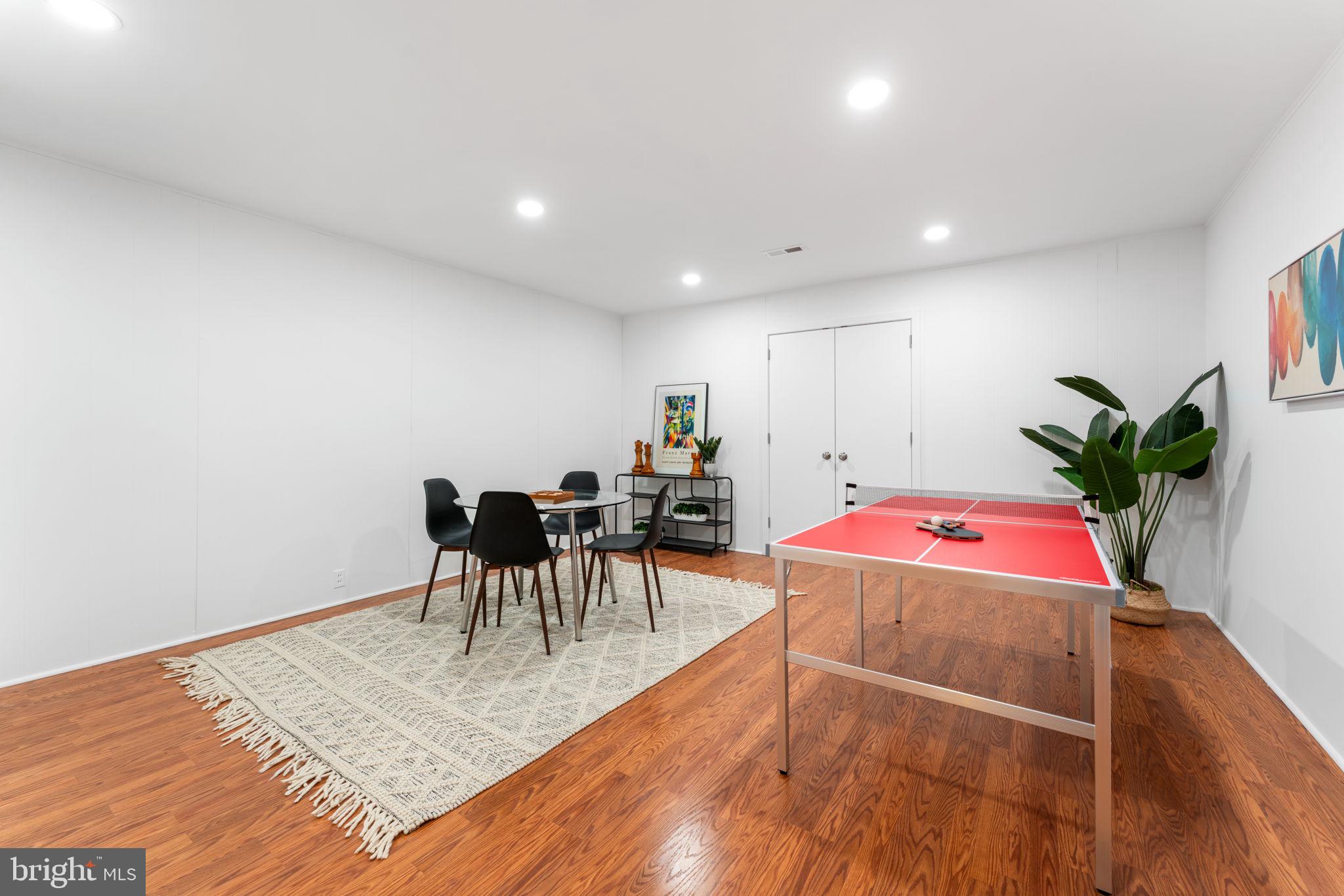 NEW MARK COMMONS - Residential