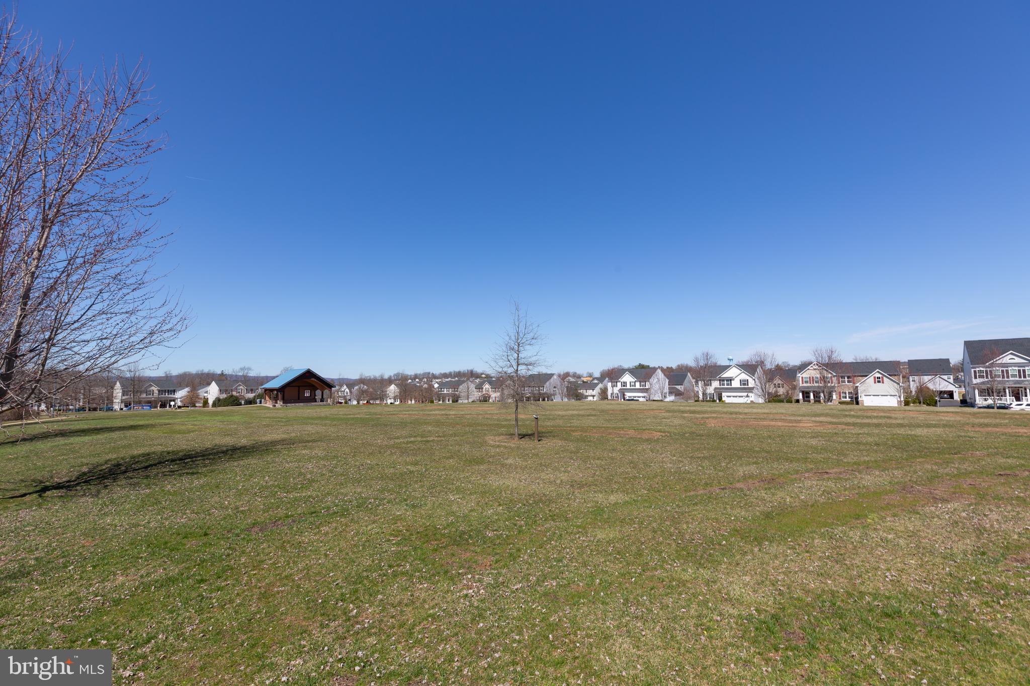 KINGSRIDGE ESTATES - Residential