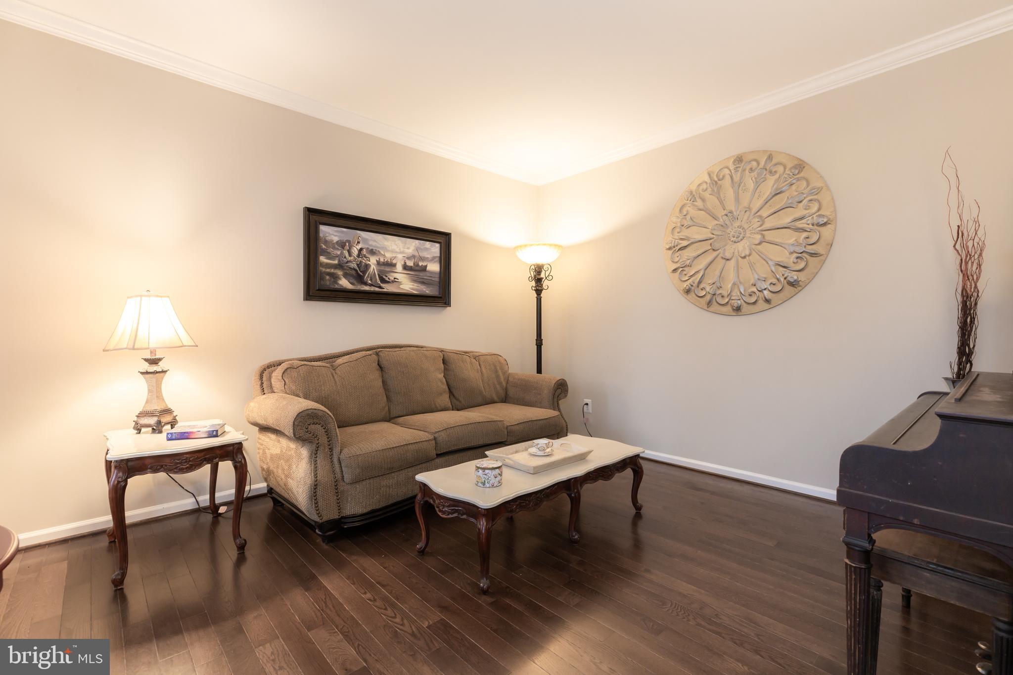 KINGSRIDGE ESTATES - Residential