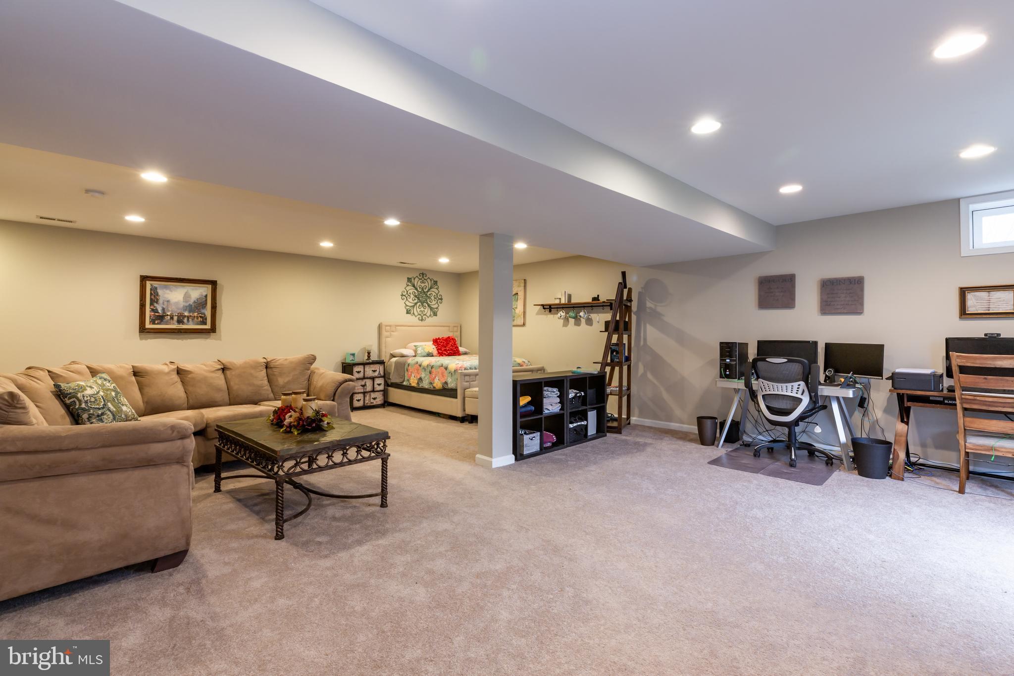 KINGSRIDGE ESTATES - Residential