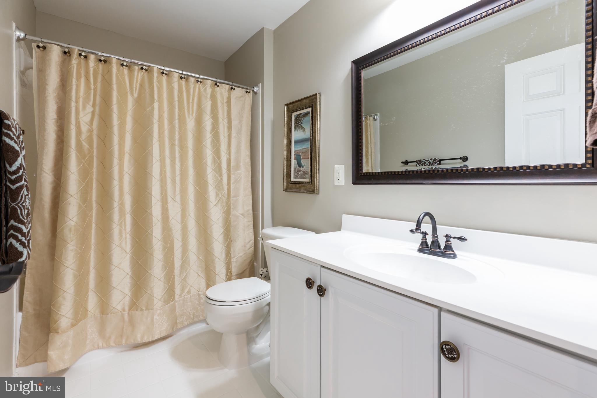 KINGSRIDGE ESTATES - Residential