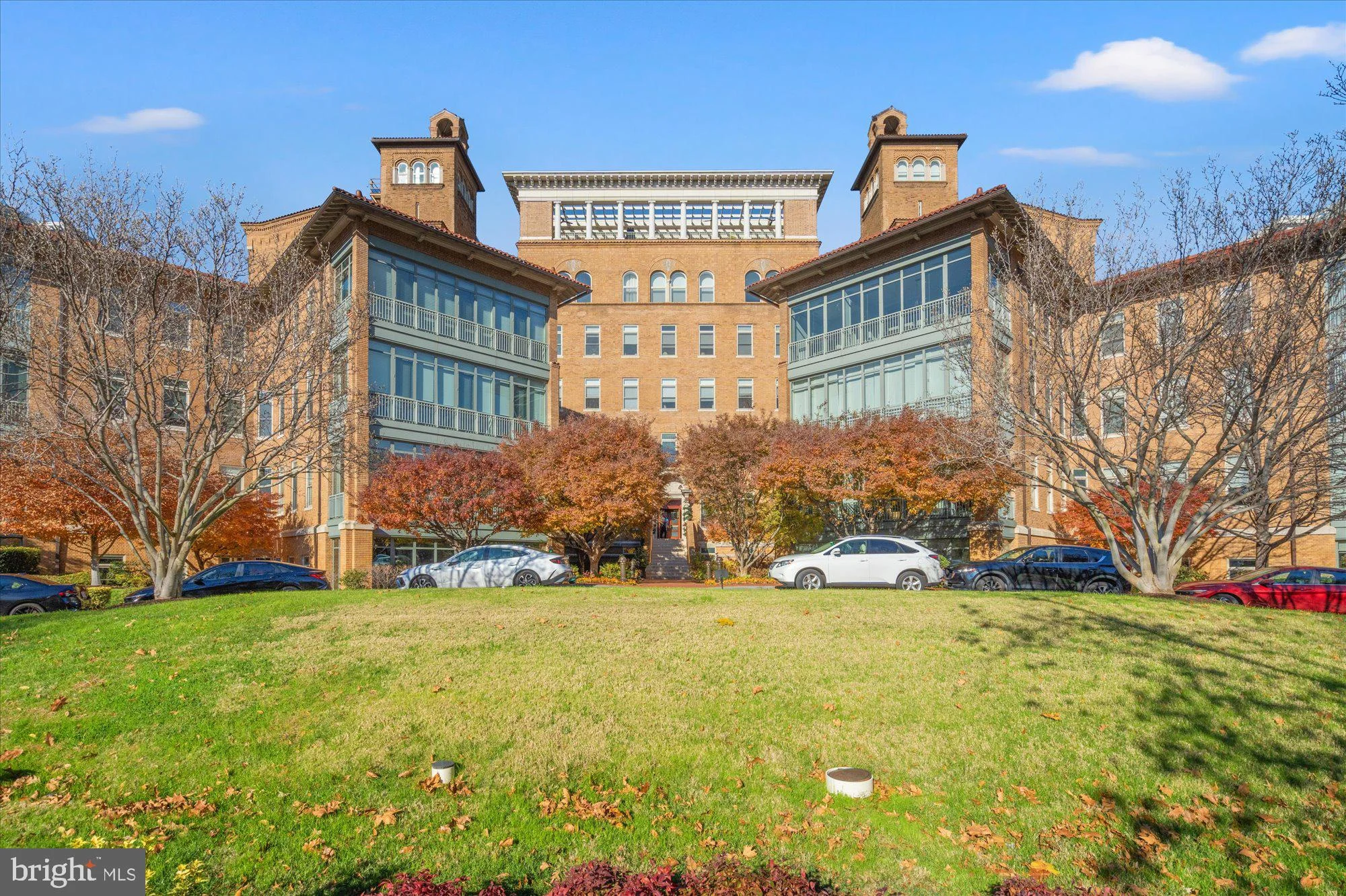 2425 L Street NW Unit 324