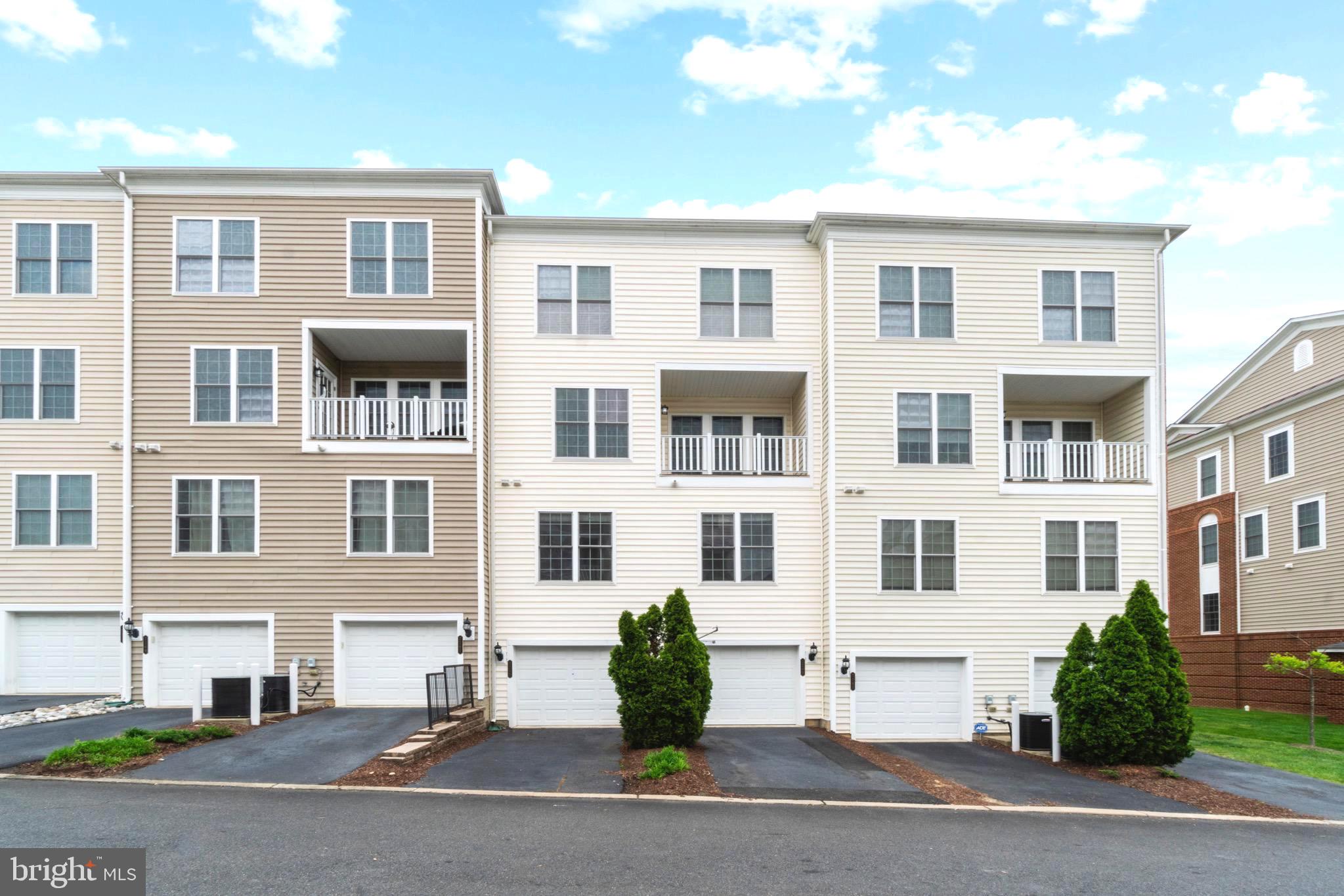 POTOMAC CLUB - Residential Lease