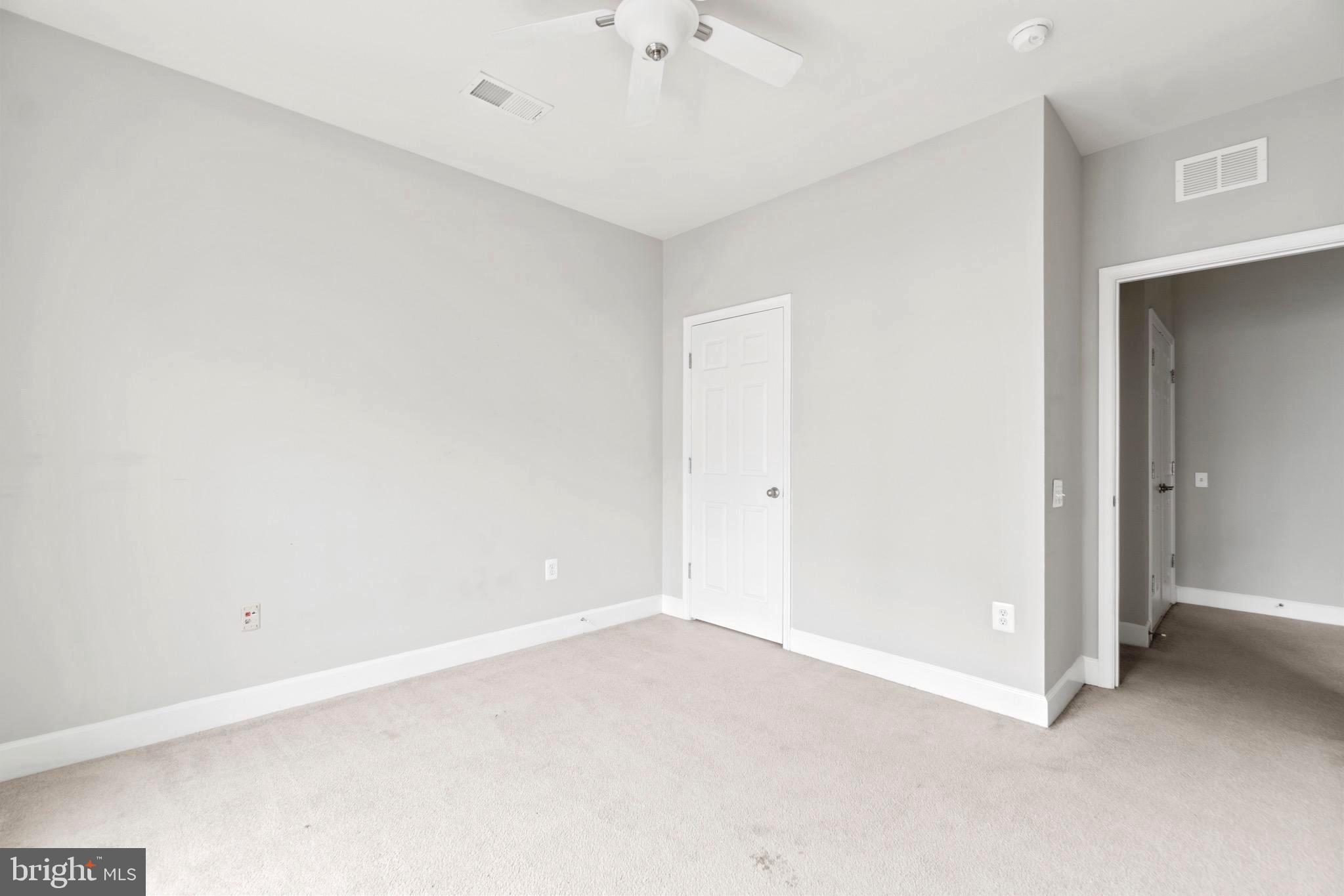 POTOMAC CLUB - Residential Lease