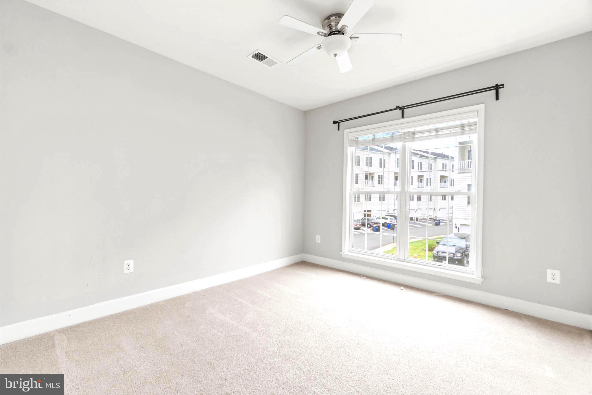 POTOMAC CLUB - Residential Lease