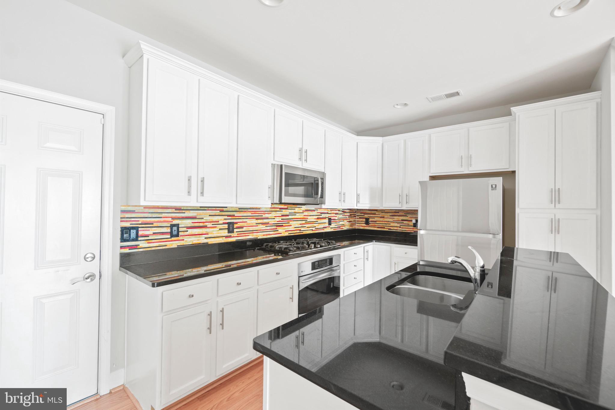 POTOMAC CLUB - Residential Lease