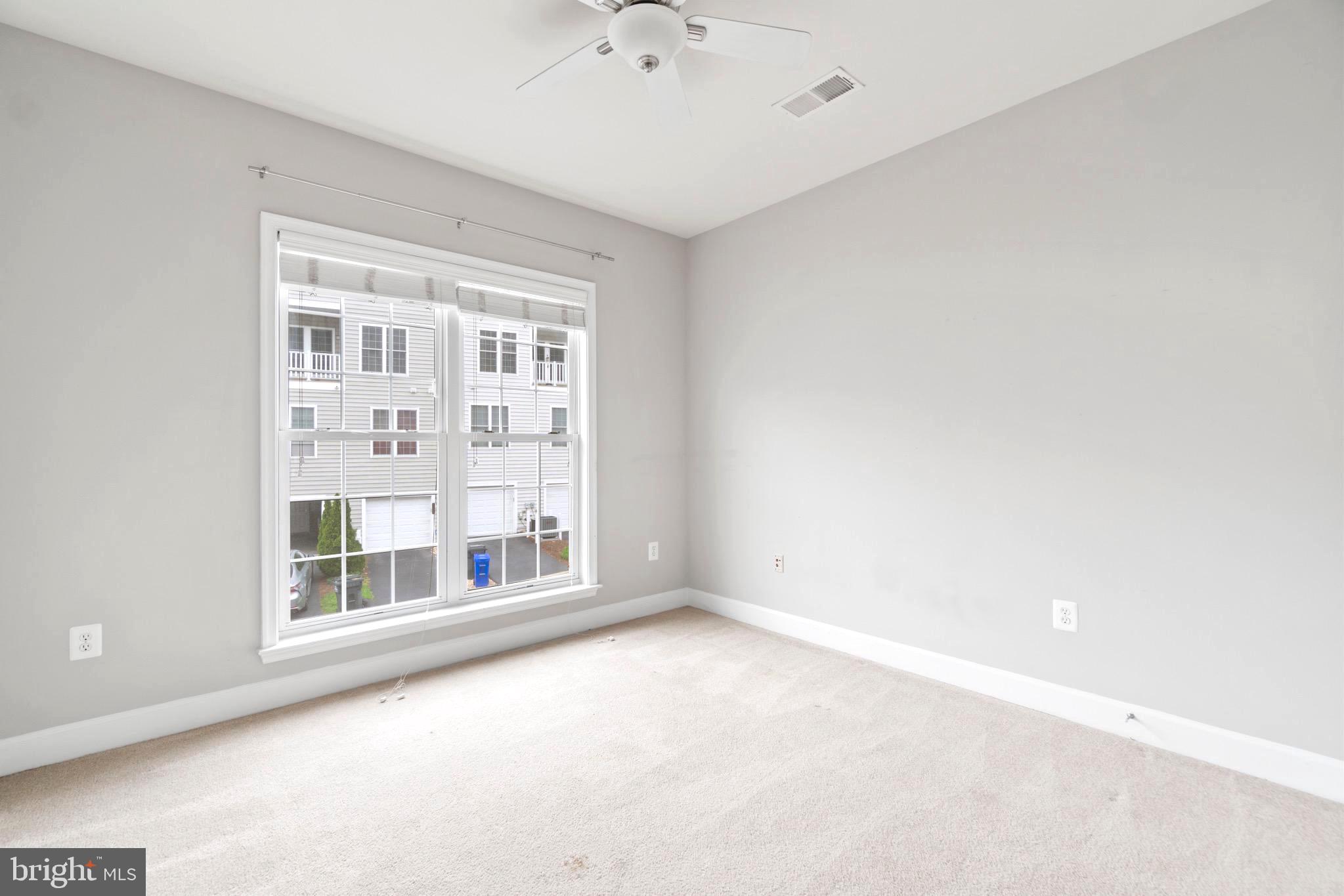 POTOMAC CLUB - Residential Lease