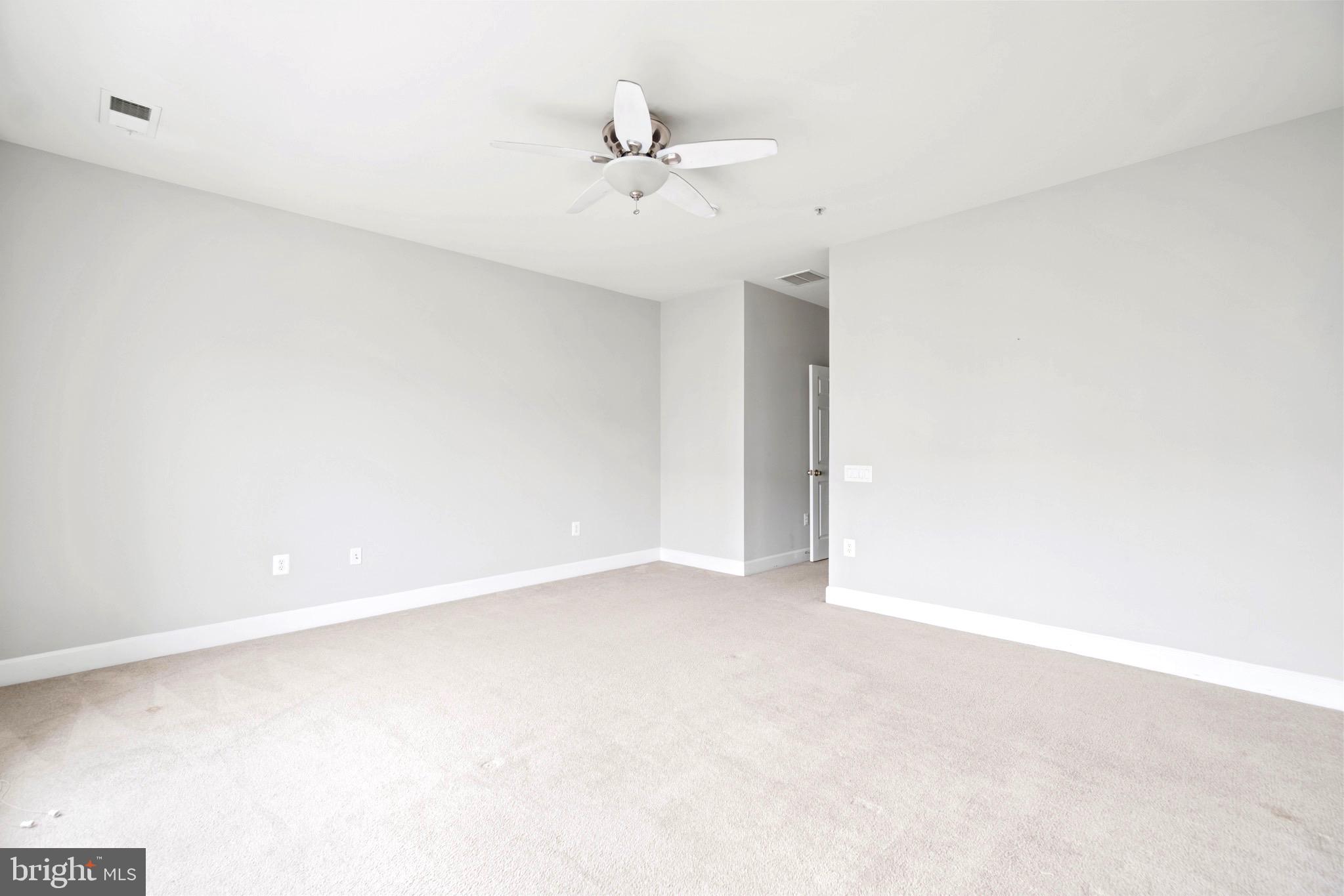 POTOMAC CLUB - Residential Lease