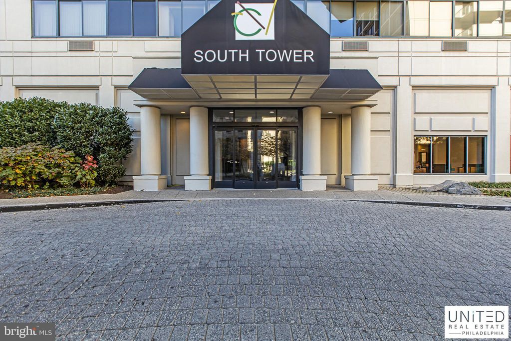 Photo of 2001 Hamilton St #2001, PHILADELPHIA, PA 19130 (MLS # PAPH2555242)