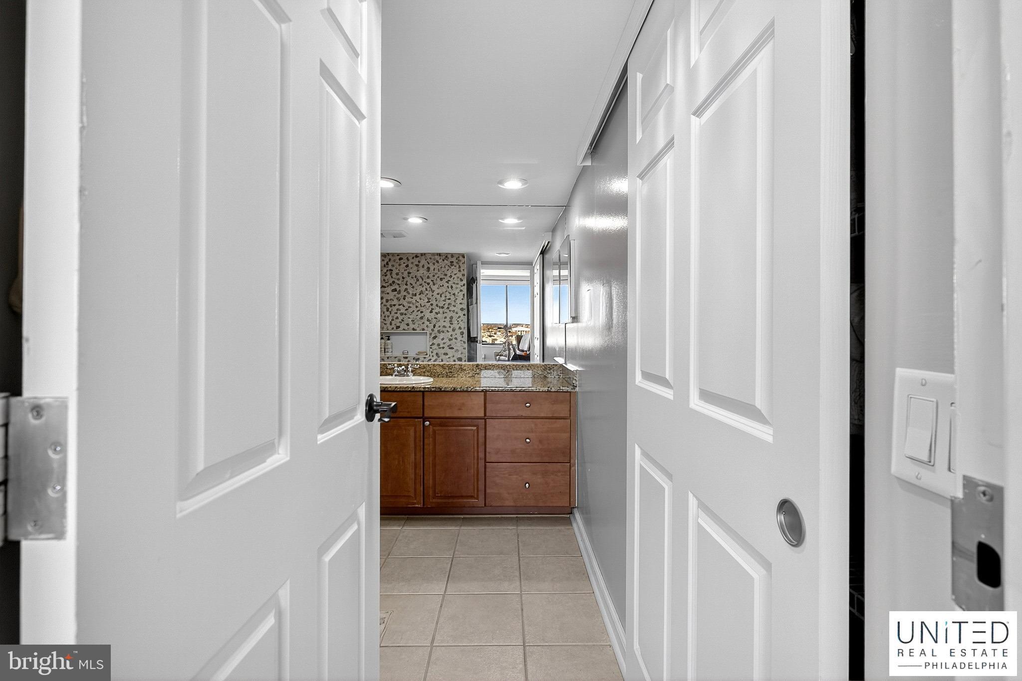 ART MUSEUM AREA - Residential