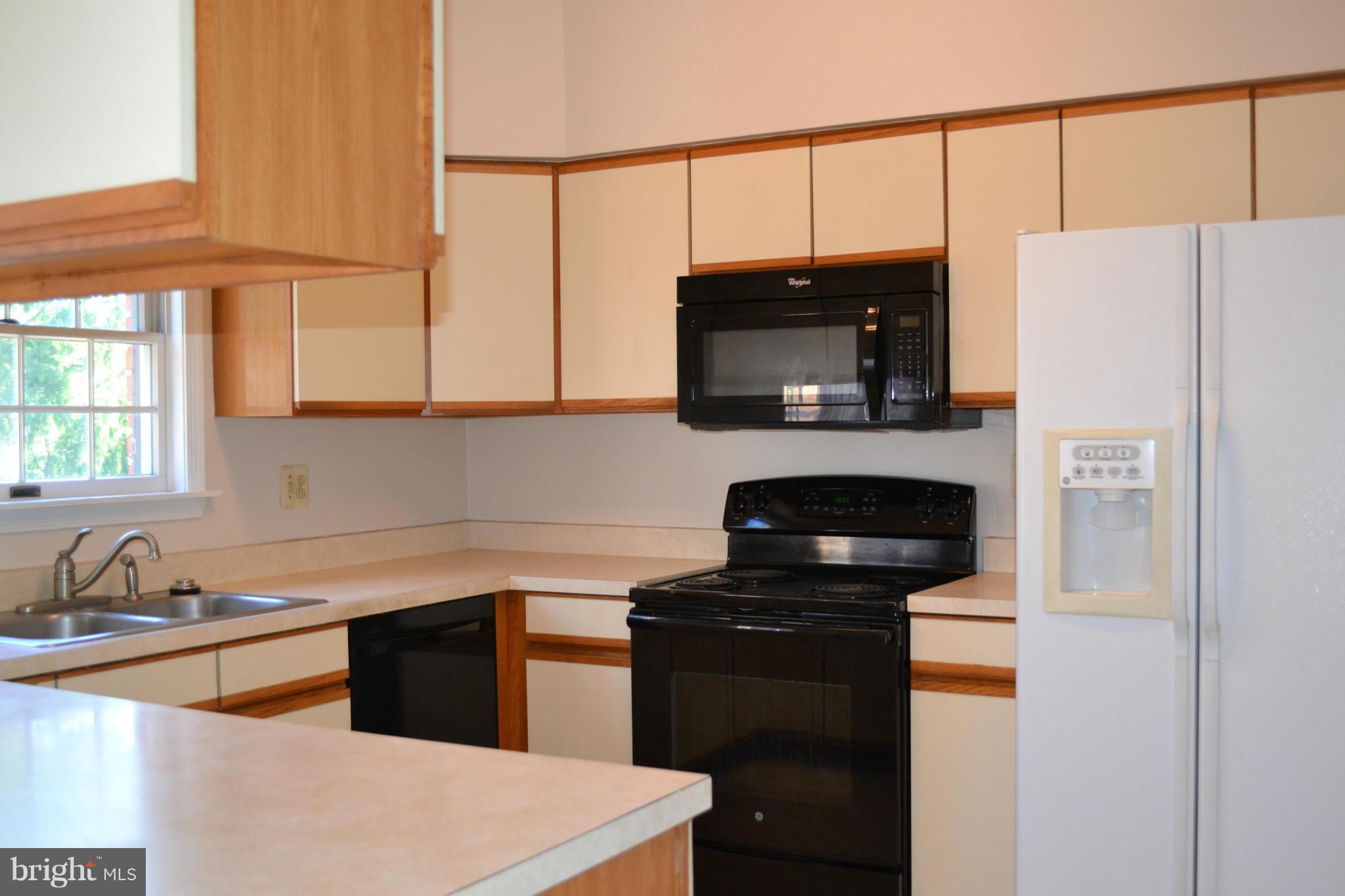 GOUCHER WOODS - Residential Lease