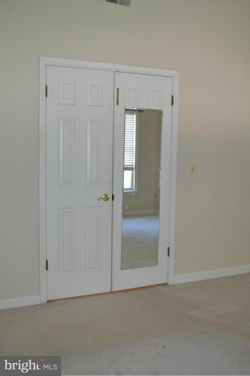 GOUCHER WOODS - Residential Lease