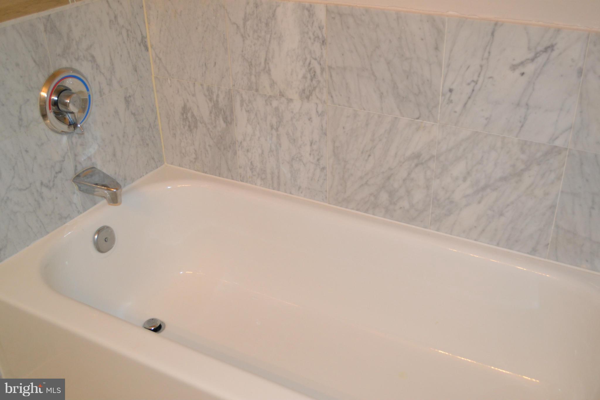 GOUCHER WOODS - Residential Lease