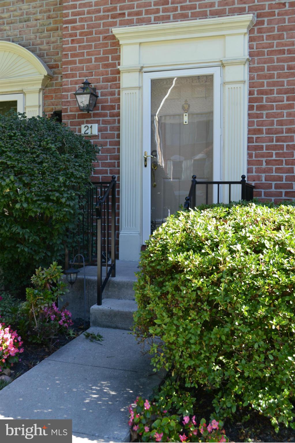 GOUCHER WOODS - Residential Lease