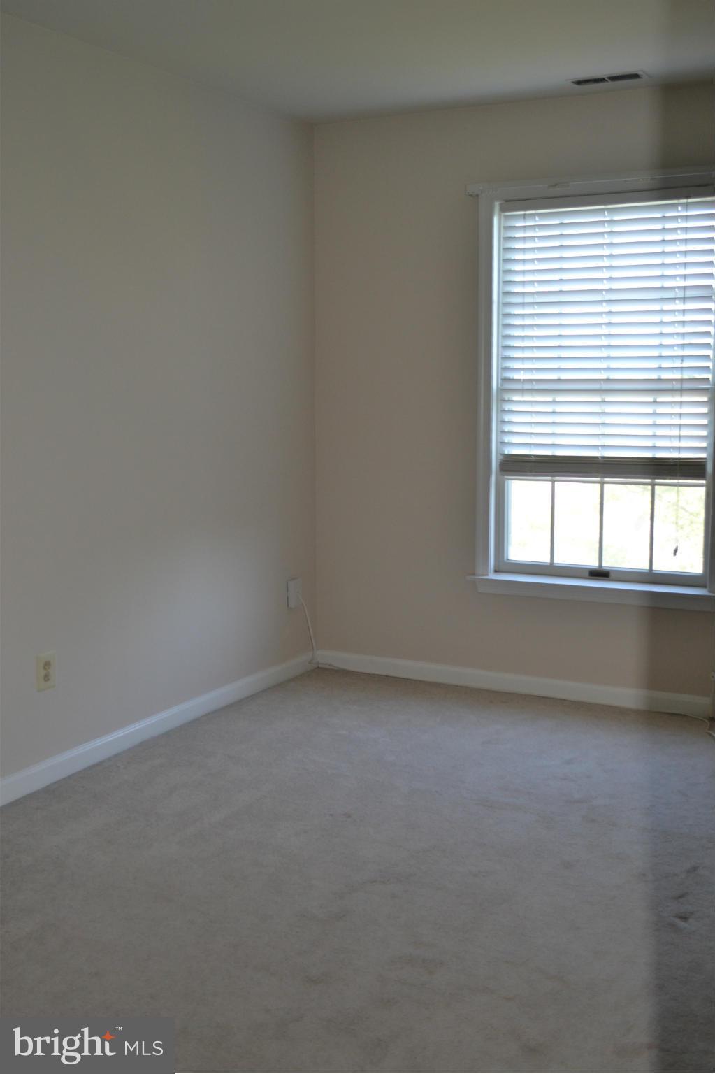 GOUCHER WOODS - Residential Lease