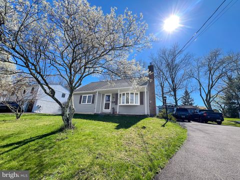 Photo of 36 Indian Valley Lane, TELFORD, PA 18969 (MLS # PAMC2174882)