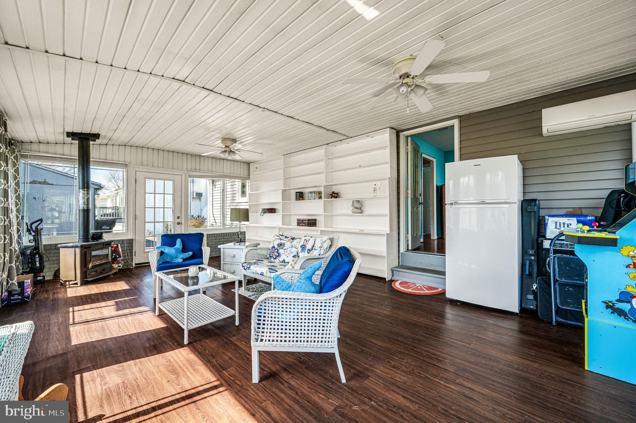 INDIAN VAL MDWS - Residential