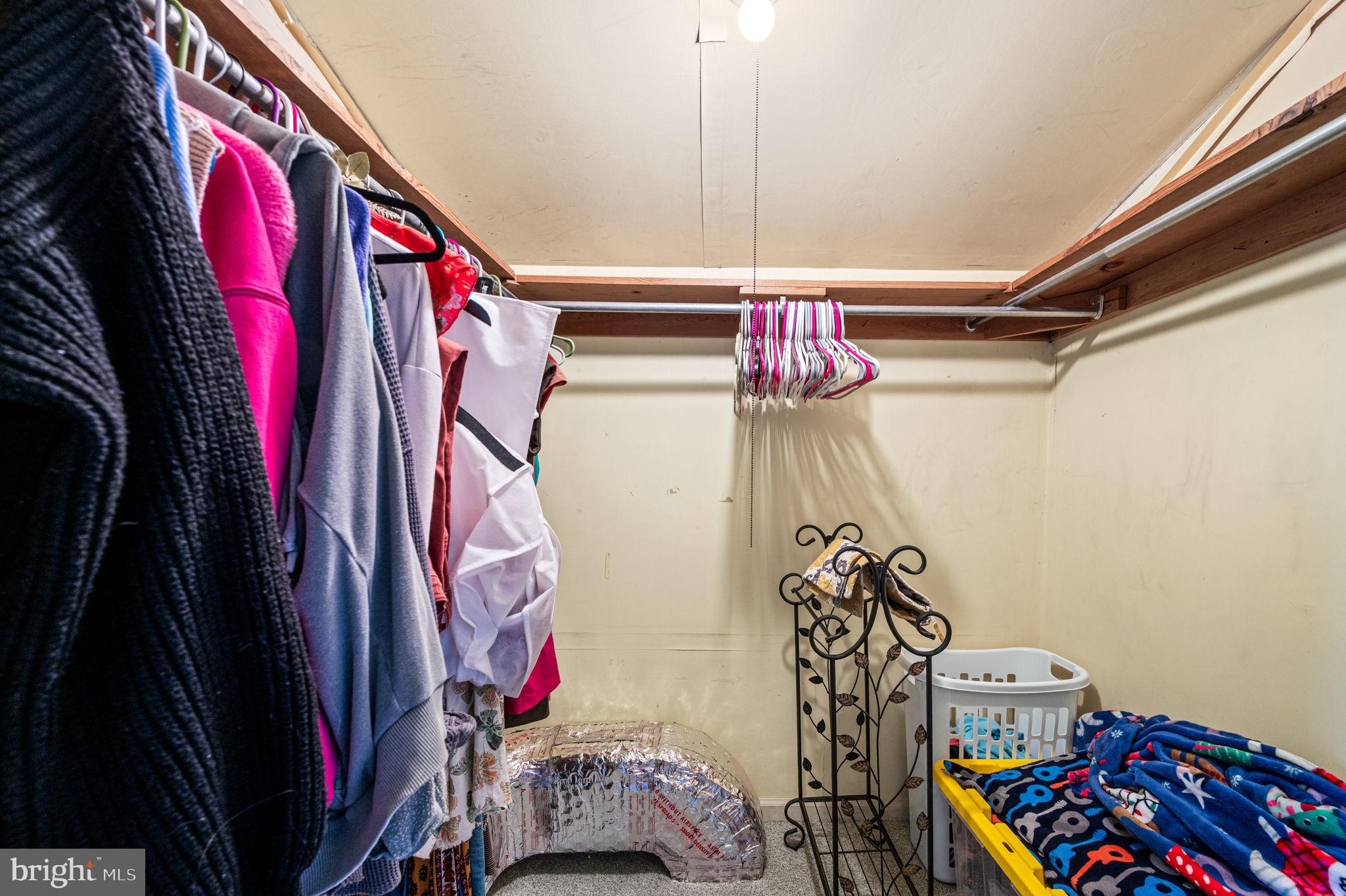 INDIAN VAL MDWS - Residential