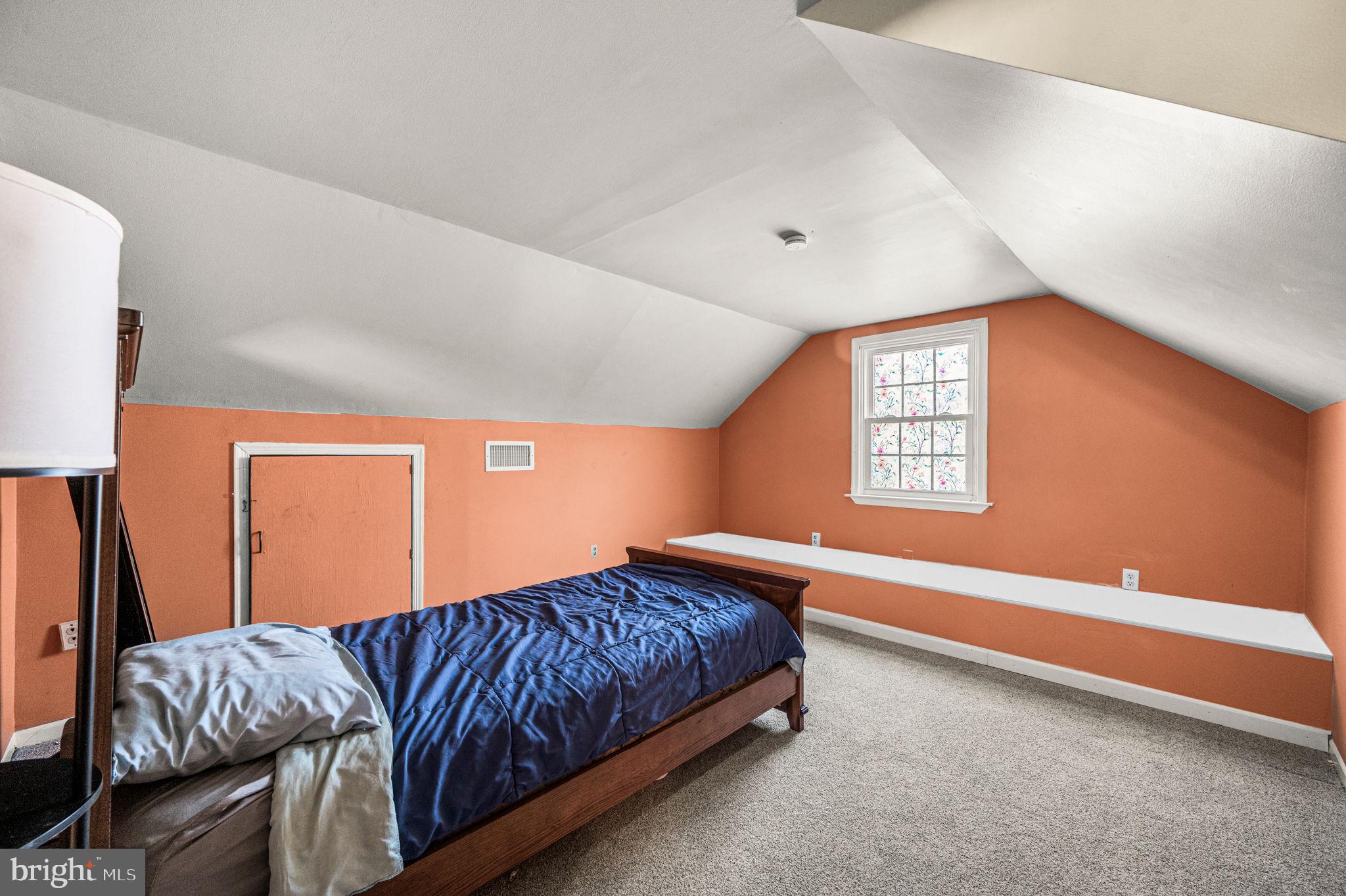 INDIAN VAL MDWS - Residential