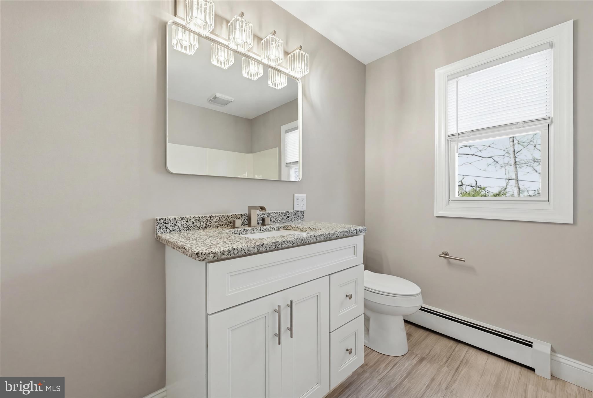 YORKVILLE - Residential