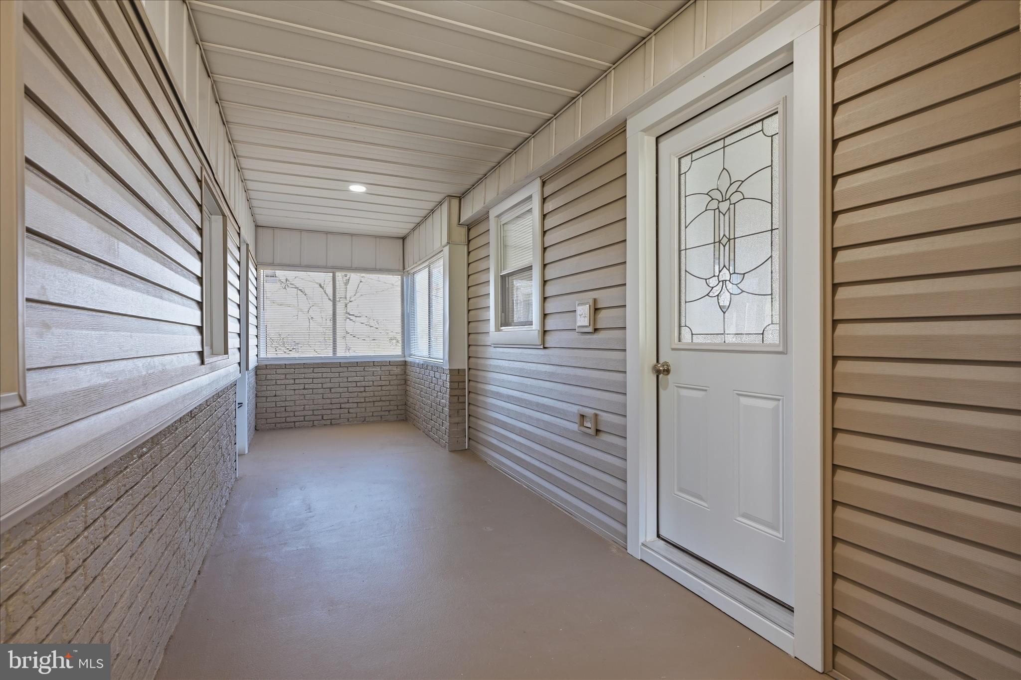 YORKVILLE - Residential