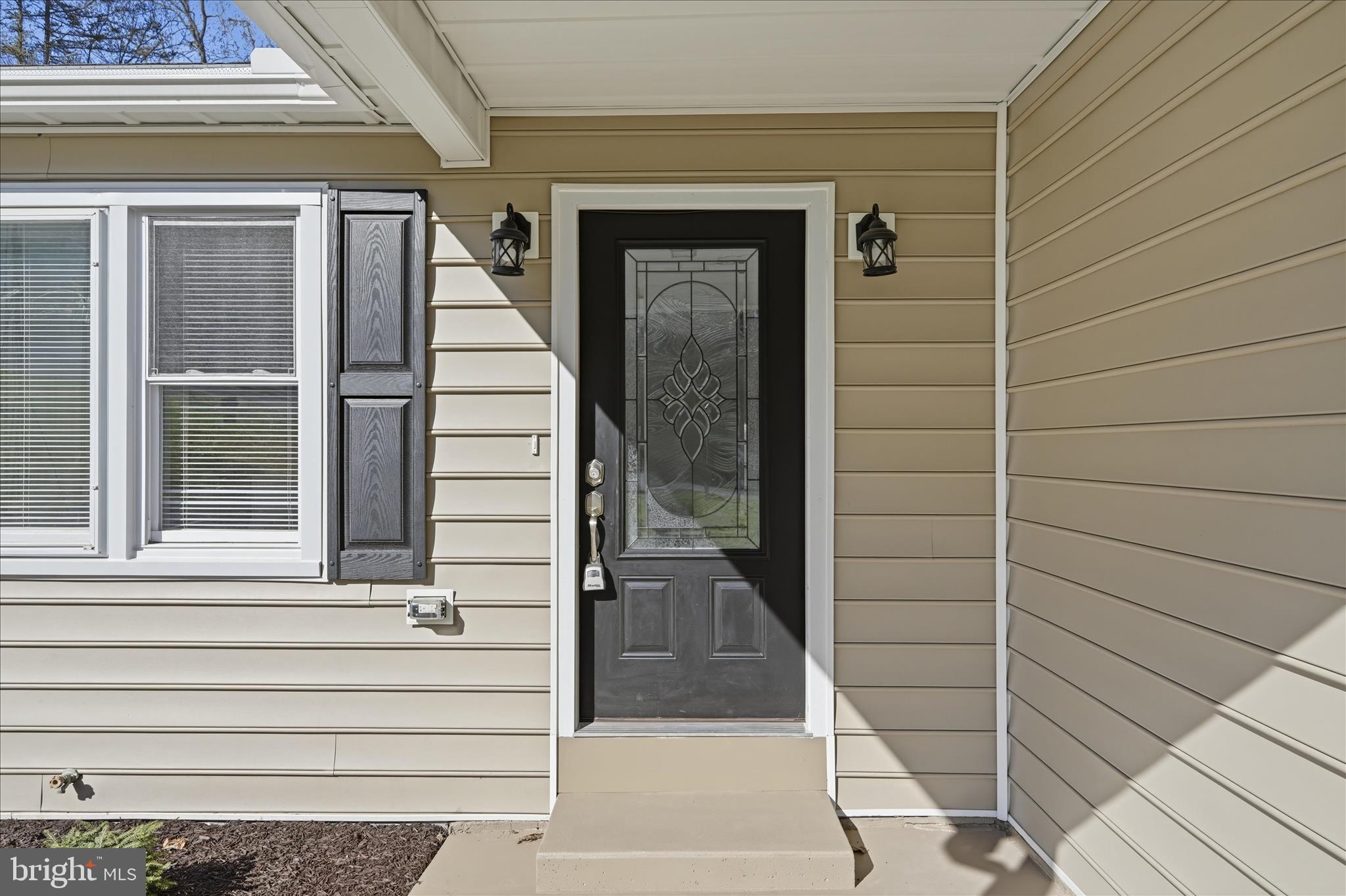 YORKVILLE - Residential