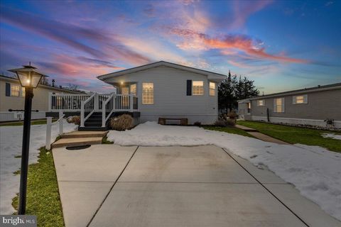 Mobile Home For Sale - 768 E Garden Road #107<br/> Cumberland County, VINELAND, NJ 08360