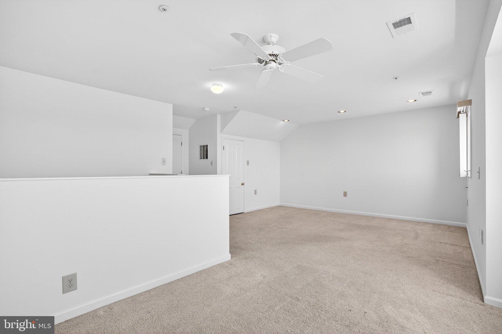 OYSTER COVE - Residential