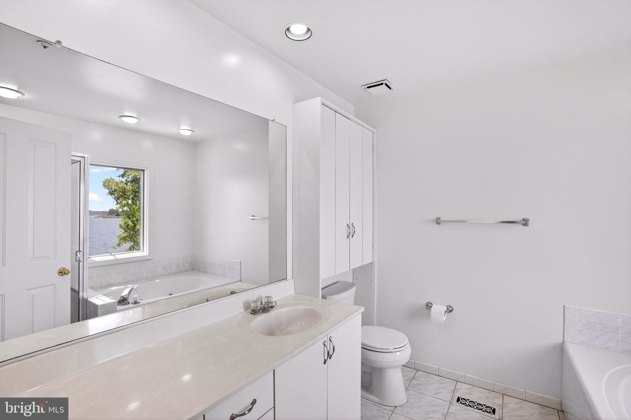 OYSTER COVE - Residential