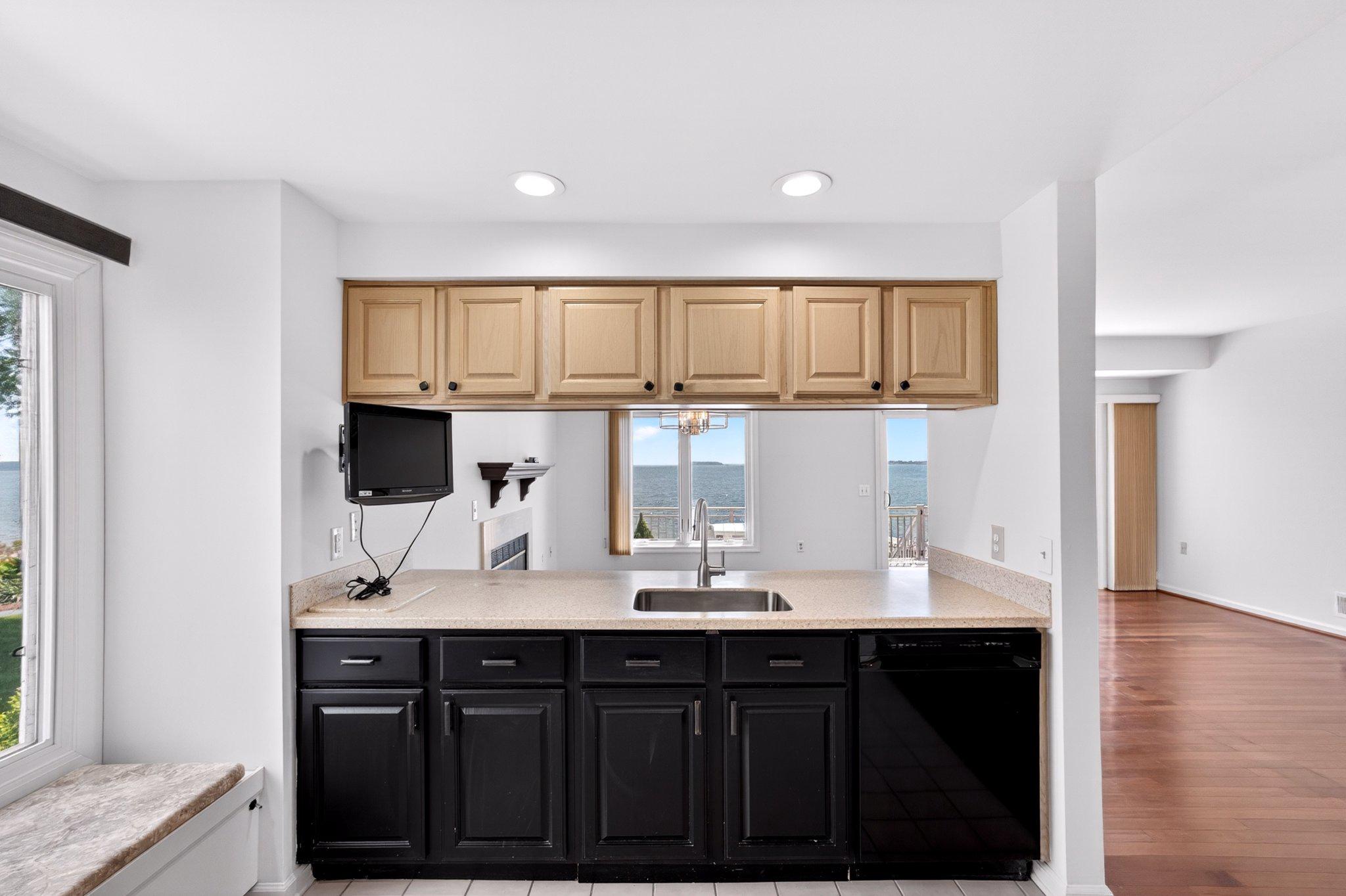 OYSTER COVE - Residential