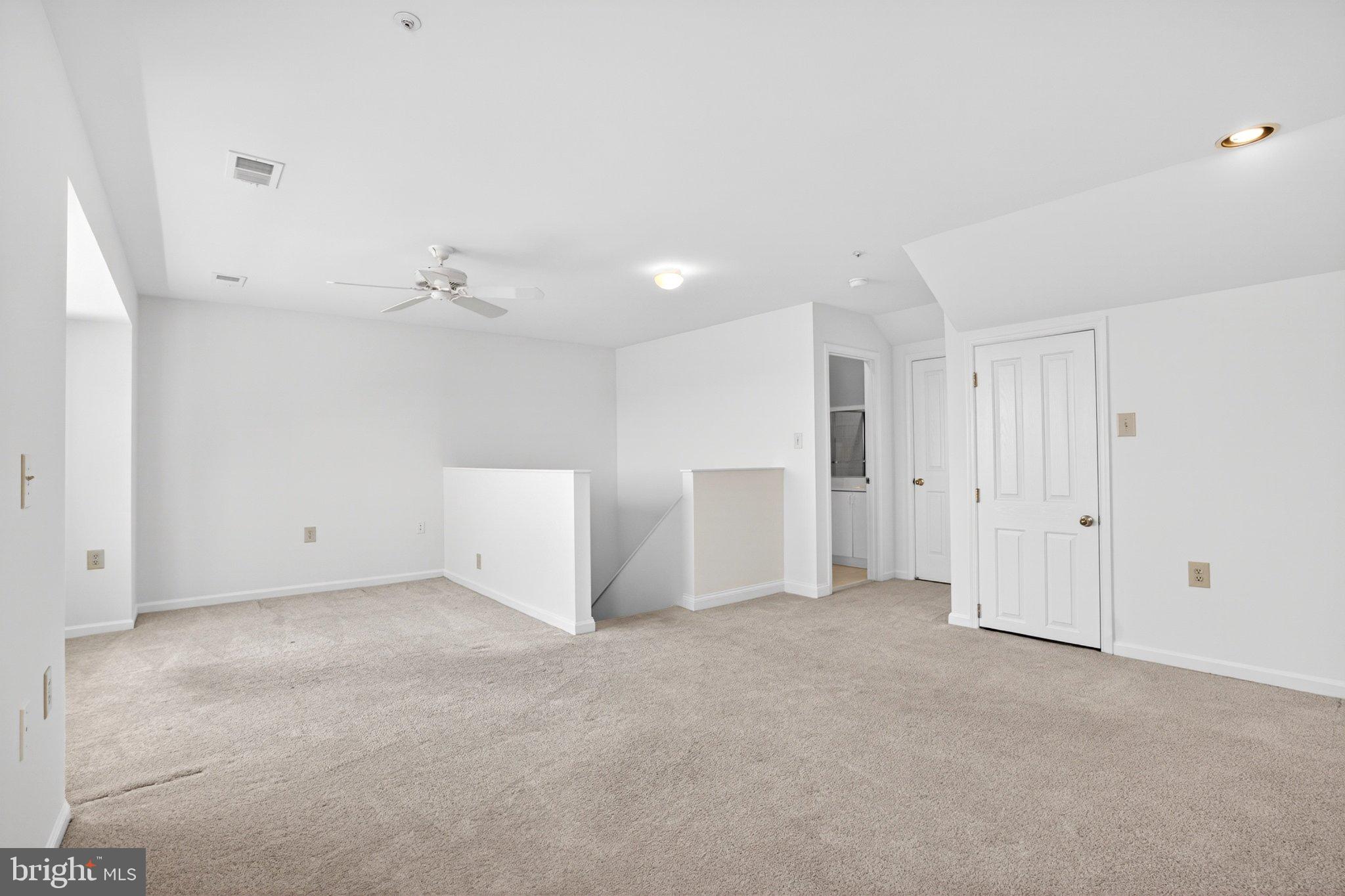 OYSTER COVE - Residential