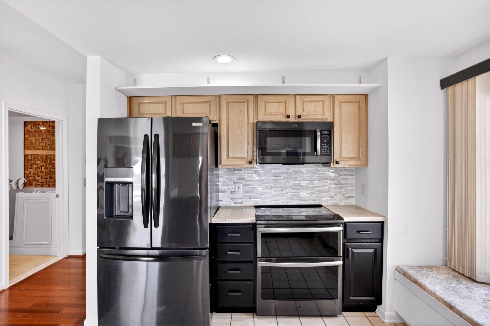 OYSTER COVE - Residential