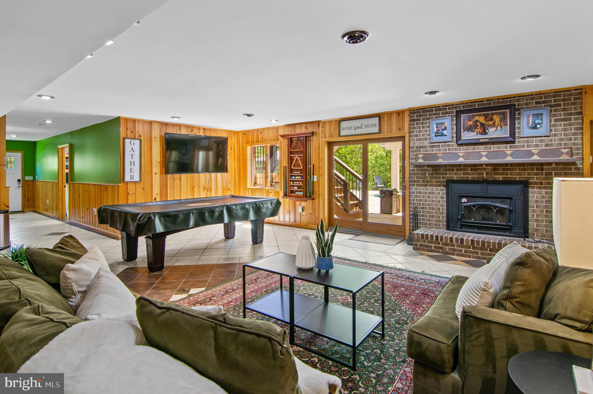 HARDESTY ESTATES - Residential