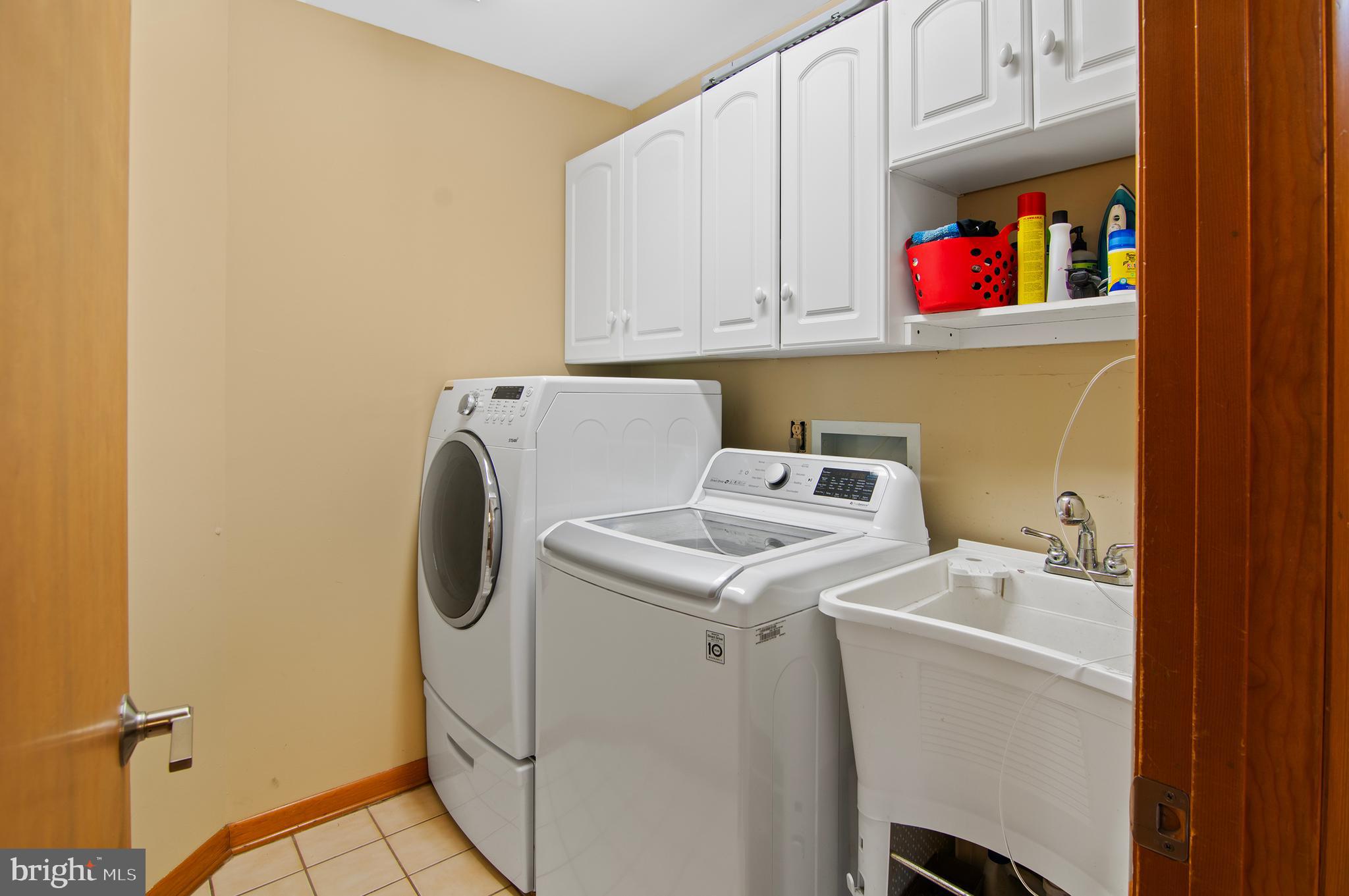 HARDESTY ESTATES - Residential