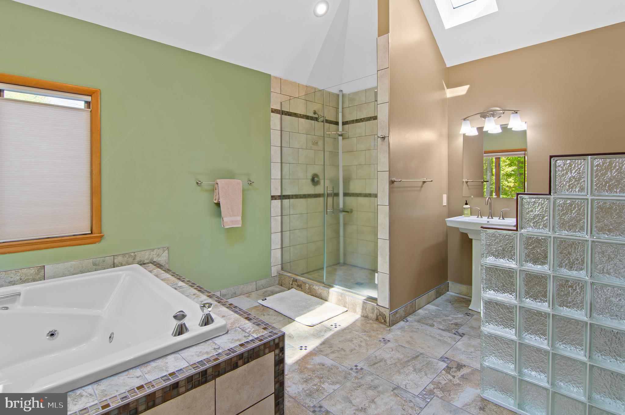 HARDESTY ESTATES - Residential