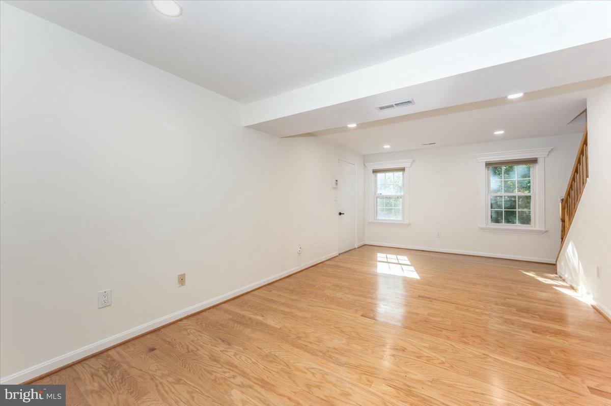 MONROVIA - Residential