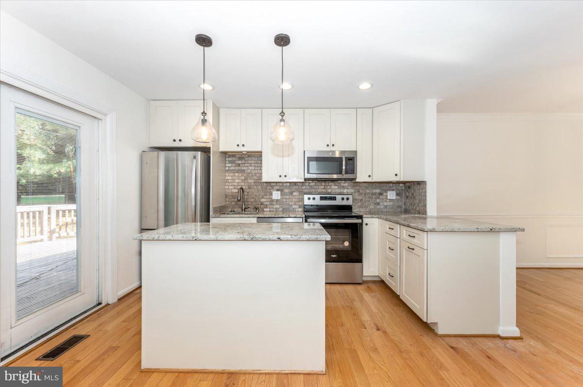 MONROVIA - Residential