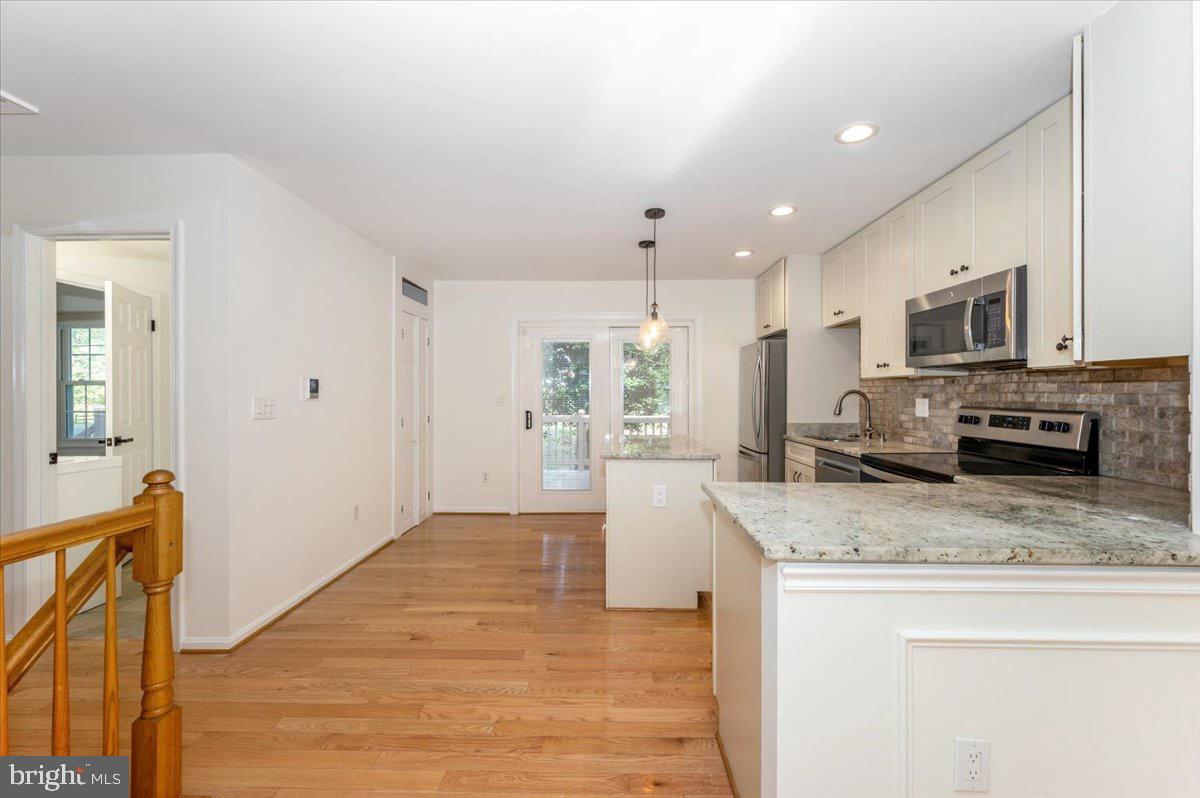 MONROVIA - Residential