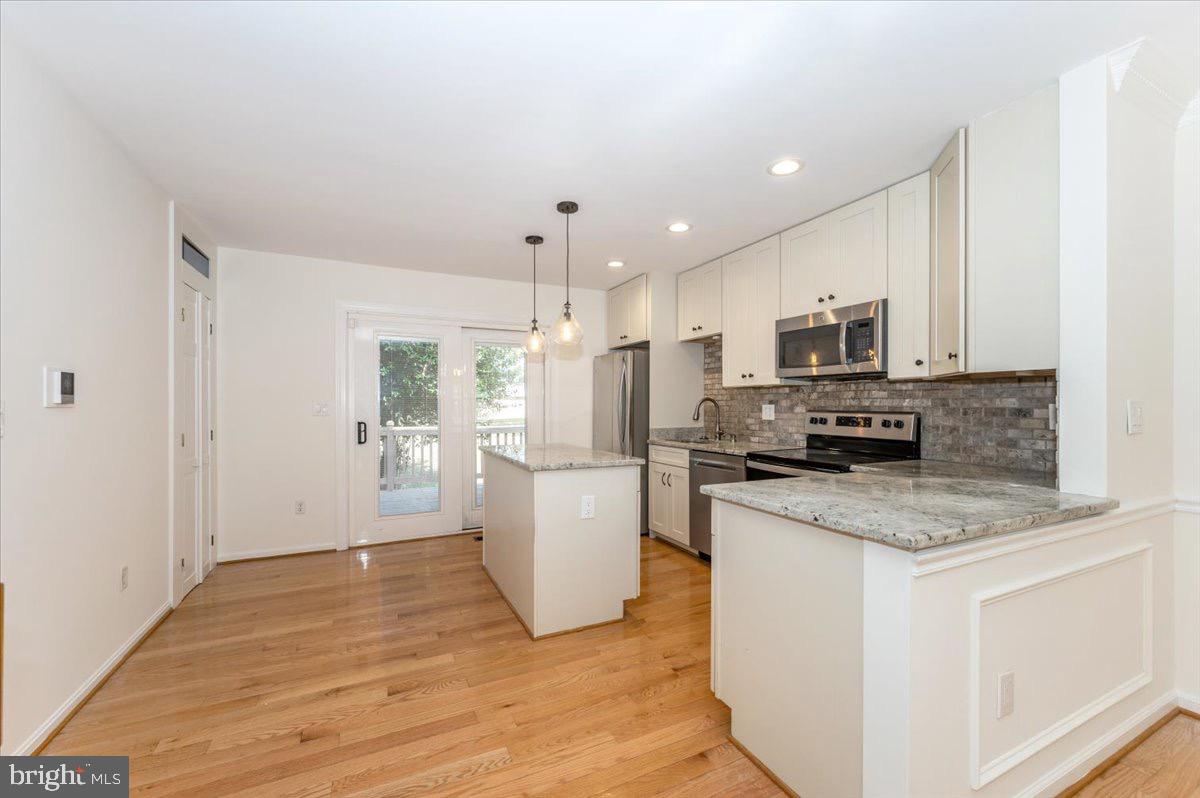 MONROVIA - Residential