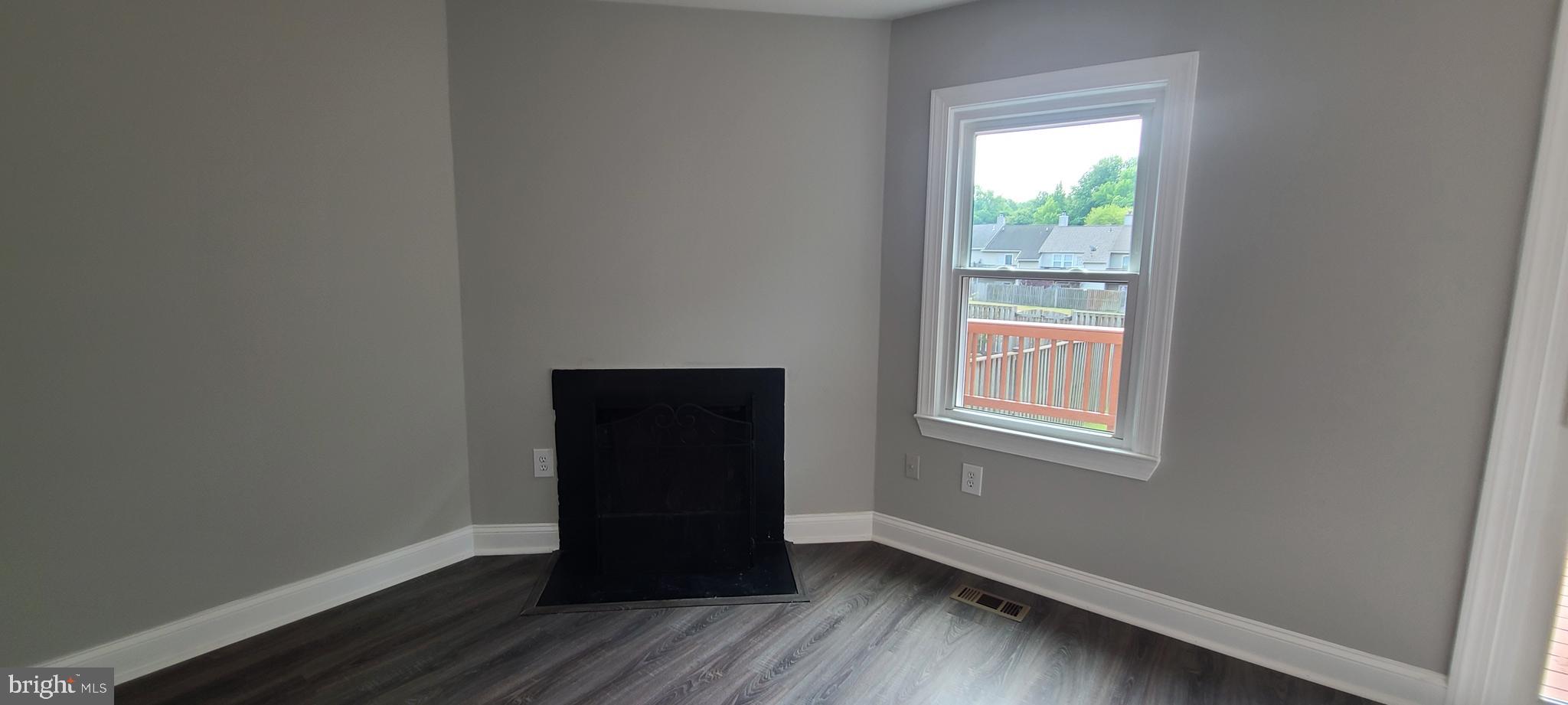 ACTON VILLAGE - Residential