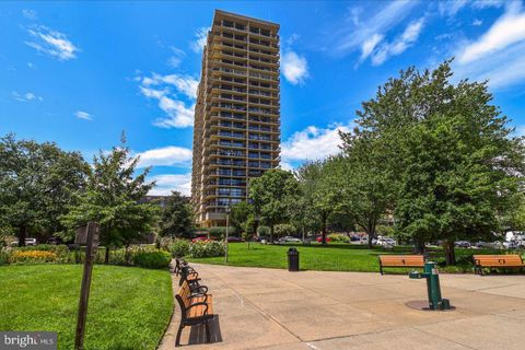 Photo of 400 Madison Street #505, ALEXANDRIA, VA 22314 (MLS # VAAX2054758)