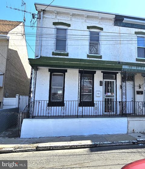 Townhouse For Sale - 4535 Hedge Street<br/> PHILADELPHIA, PA 19124