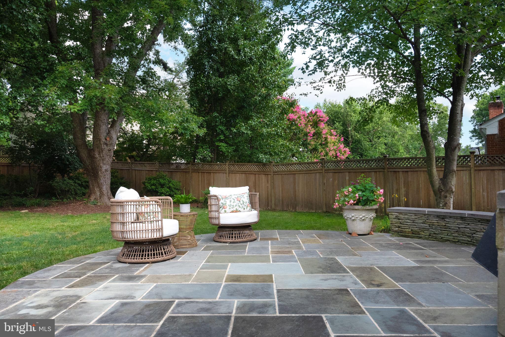 SEMINARY RIDGE - Residential