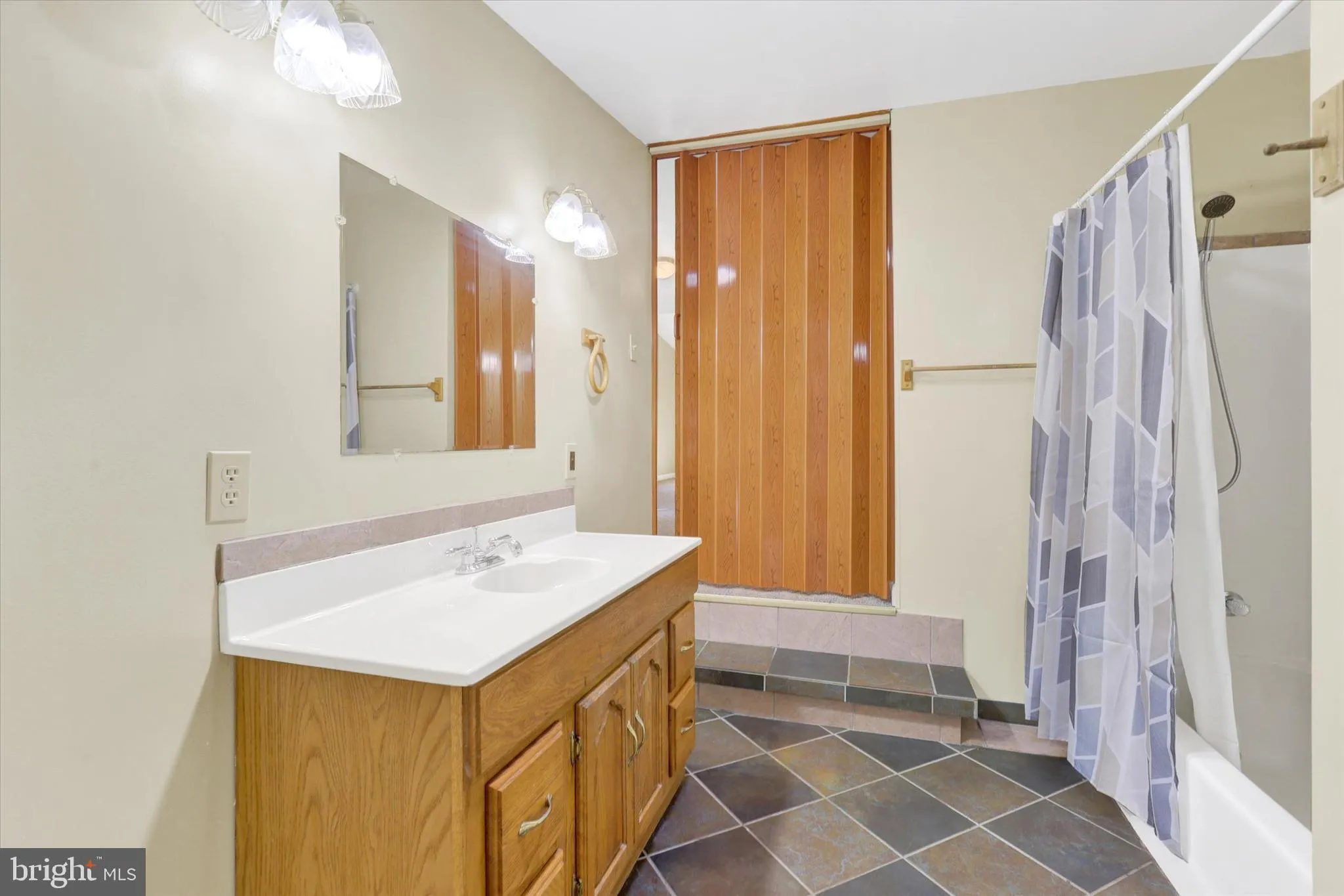 Lewisberry, Pennsylvania 17339, United States, 3 Bedrooms Bedrooms, ,2 BathroomsBathrooms,Residential,Pending,210435