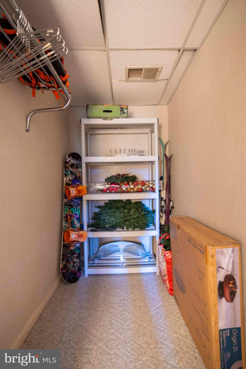 LAKEVIEW - Residential