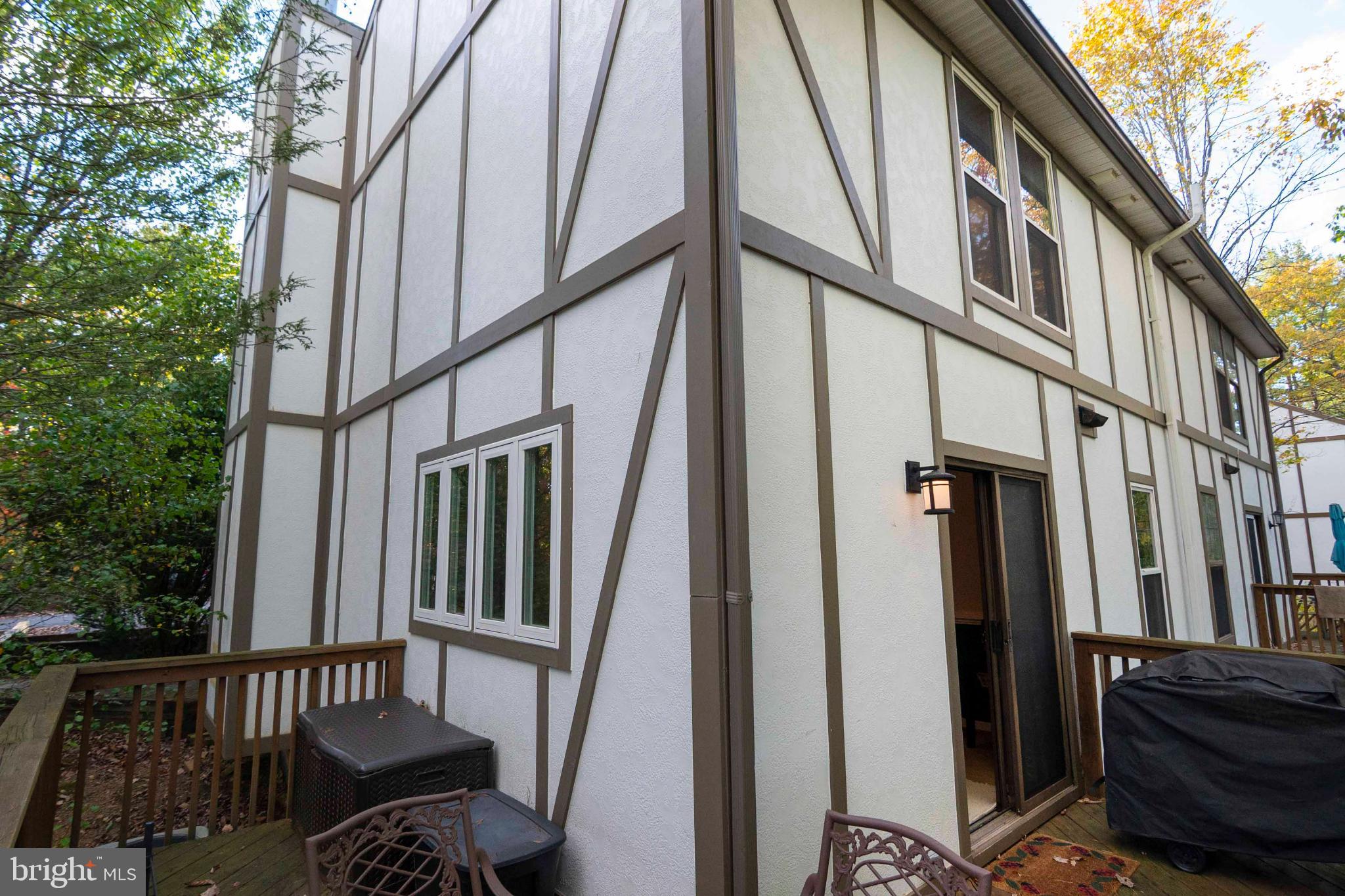 LAKEVIEW - Residential