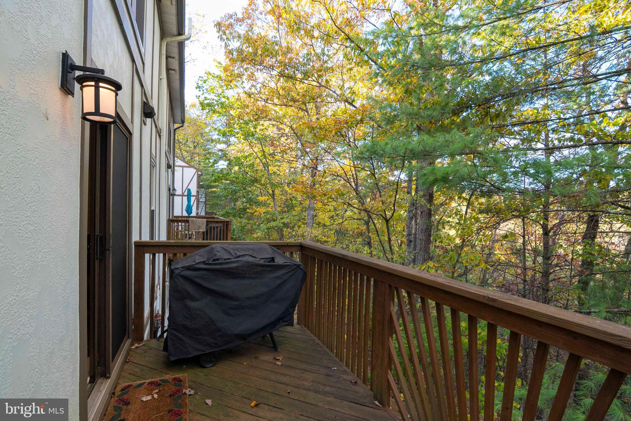 LAKEVIEW - Residential