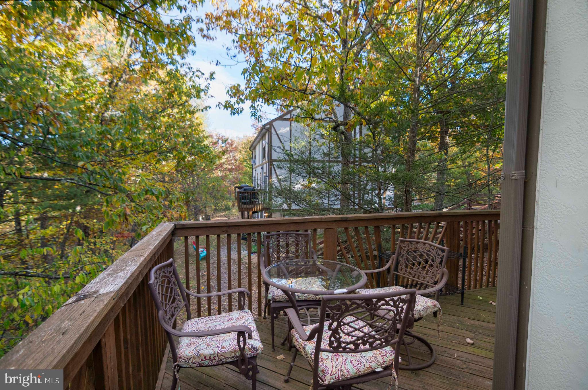 LAKEVIEW - Residential