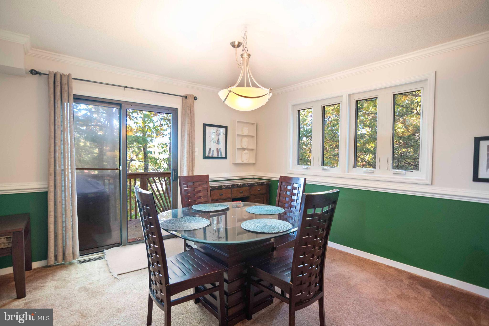 LAKEVIEW - Residential